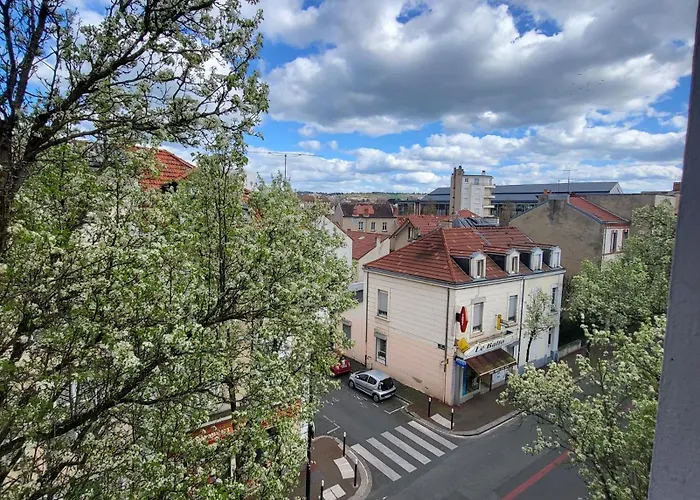 Chez Lolo Cosy Et Chaleureux *